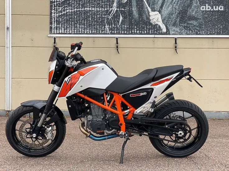 KTM Duke Image 1